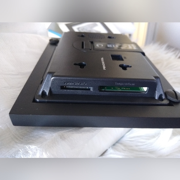 5.6" Trü Photo Digital photo frame - Picture 9 of 11